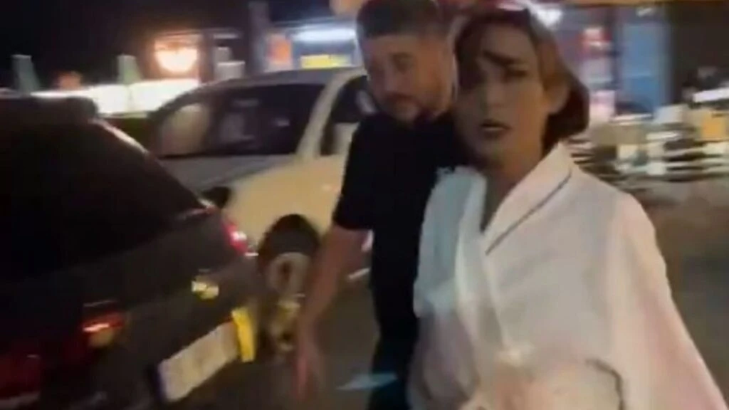 Ünlü şarkıcı Yıldız Tilbe bornozuyla otomobil kullandı! O anlar sosyal medyada çok konuşuldu
