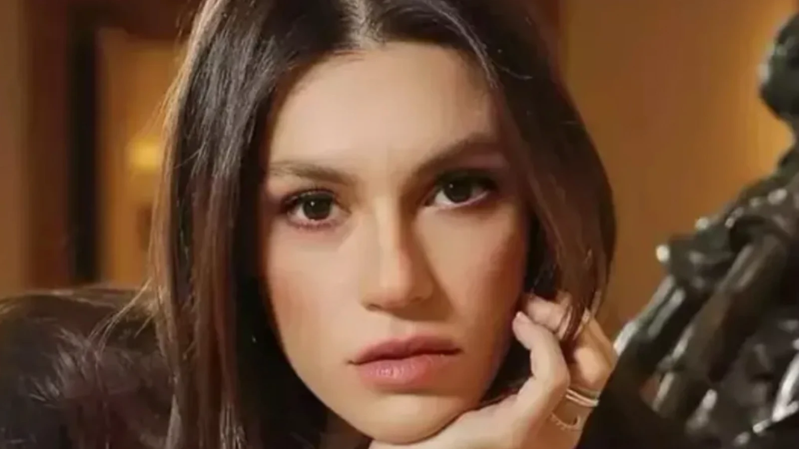 Yusra Geyik kimdir kac yasinda