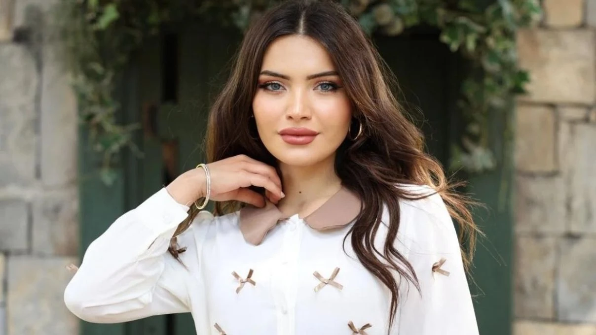 Zahra Elwin 30 Yıllık Moda Yolculuğuyla Zirveye Yürüyor