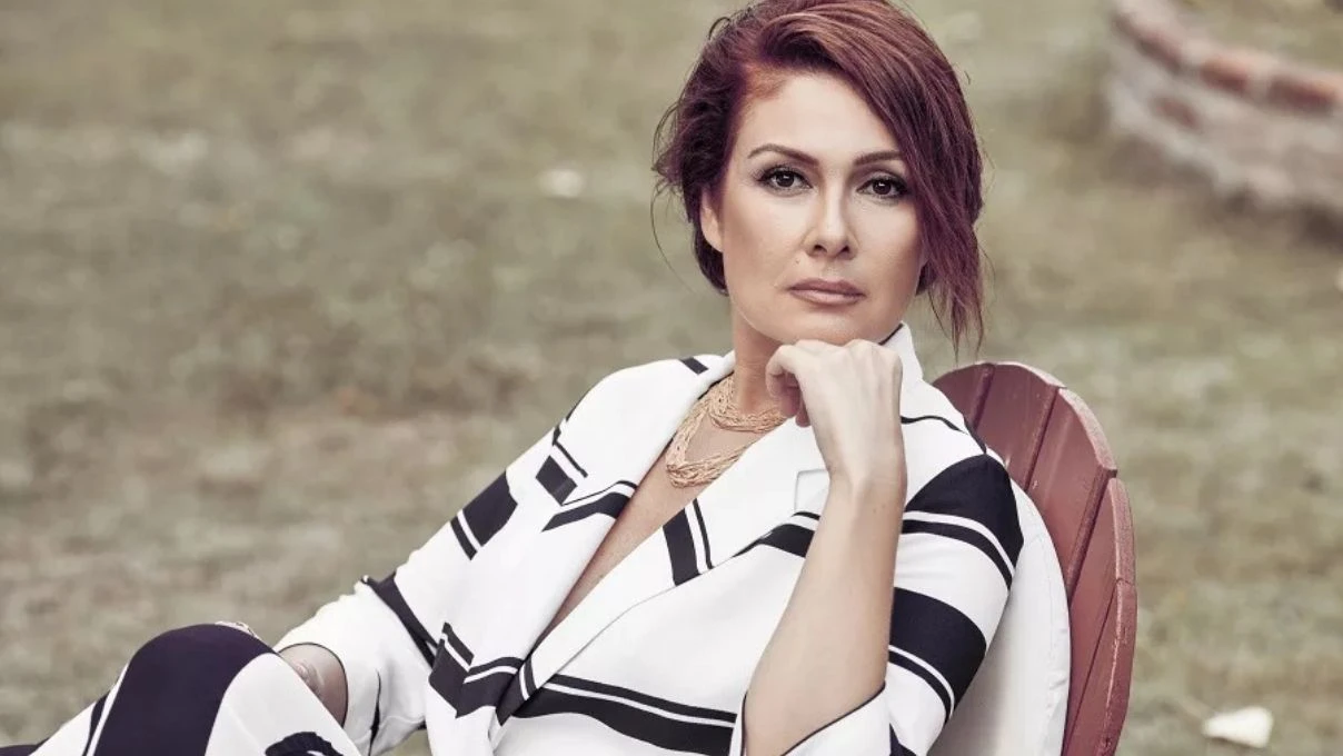 Zeynep Gülmez kimdir, kaç yaşında? Zeynep Gülmez hangi dizilerde oynadı?