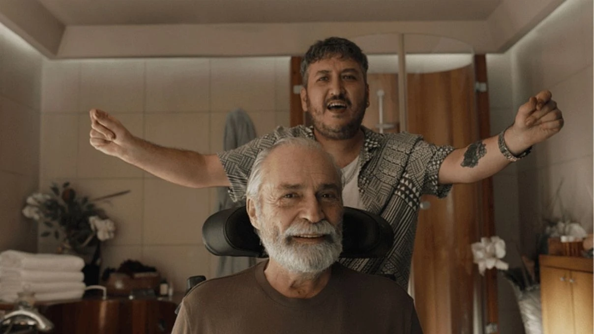 Haluk Bilginer ile Feyyaz Yiğit’in filmlerinden ilk tanıtım! Yan Yana filmiyle rekor kırmaya geliyorlar