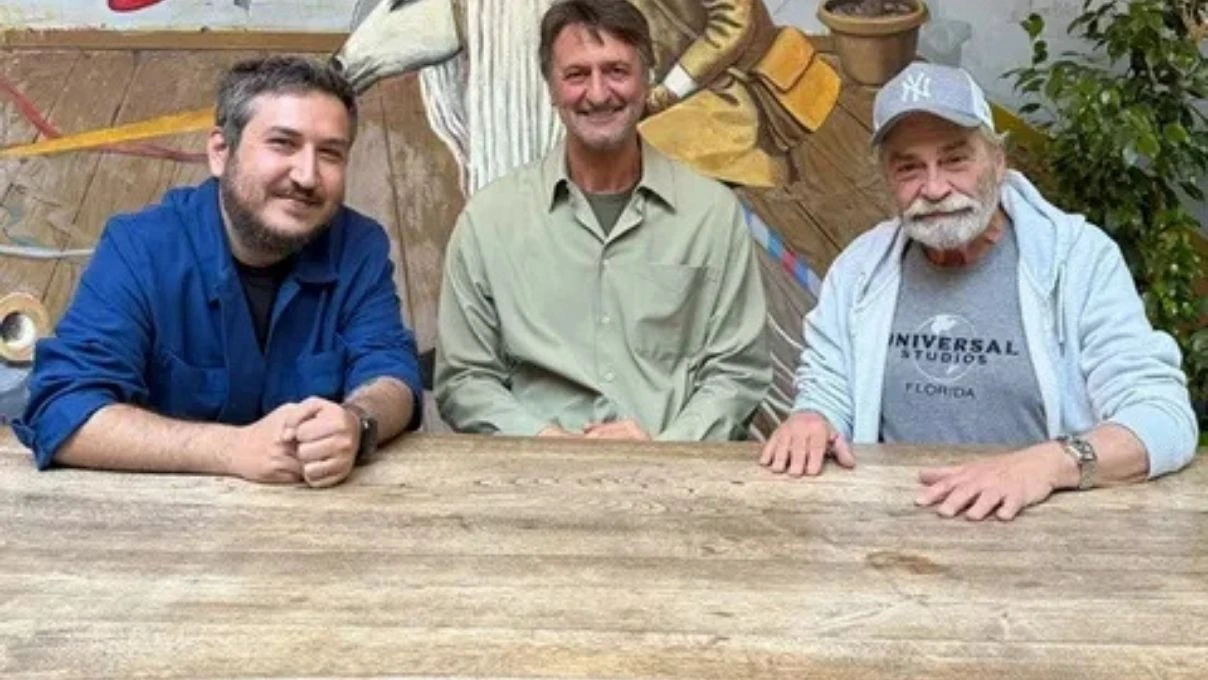 Haluk Bilginer ile Feyyaz Yiğit’in filmlerinden ilk tanıtım! Yan Yana filmiyle rekor kırmaya geliyorlar