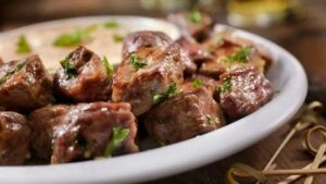 Bayram sofralarınızı renklendirin! Pratik ve lezzetli yemekler 6 afyon kebabi