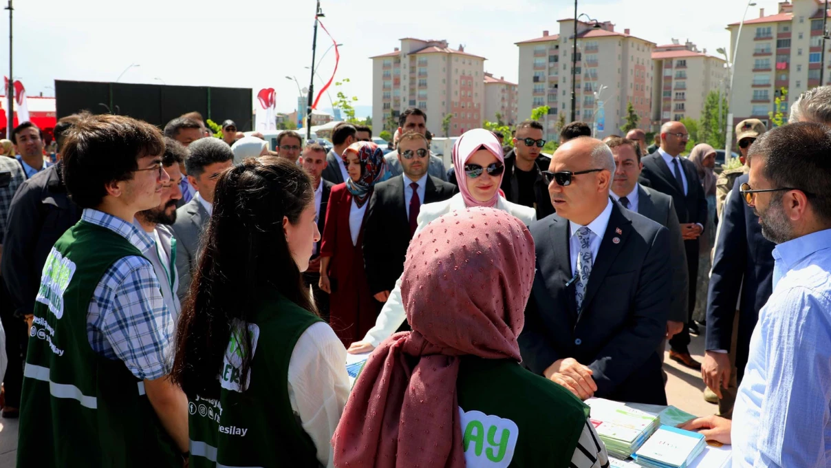 Ağrı'da Aile Festivali düzenlendi! Aile Yılı kapsamında etkinlikler sürüyor 1 agrii 3