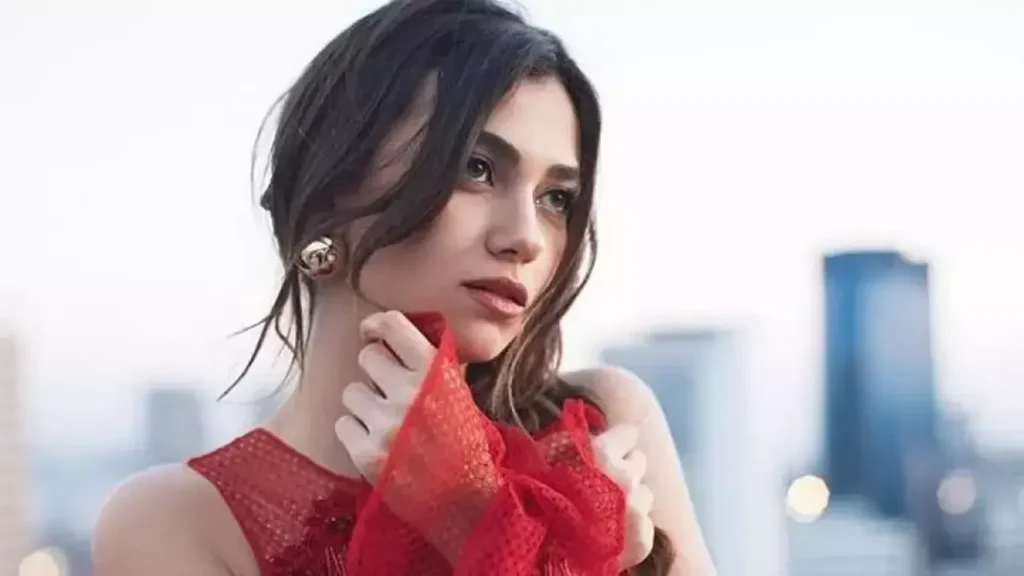 Aleyna Solaker kimdir, nereli, kaç yaşında? Estetiksiz hali nasıldı? Hangi dizilerde rol aldı? 6 aleyna solaker