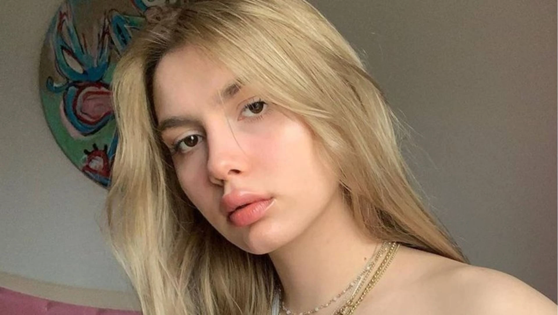 Aleyna Tilki'den bomba imaj değişikliği! Yeni saç rengi sosyal medyayı salladı 7 aleyna tilki cozumu ev degistirmekte buldu 3474 12 17 09