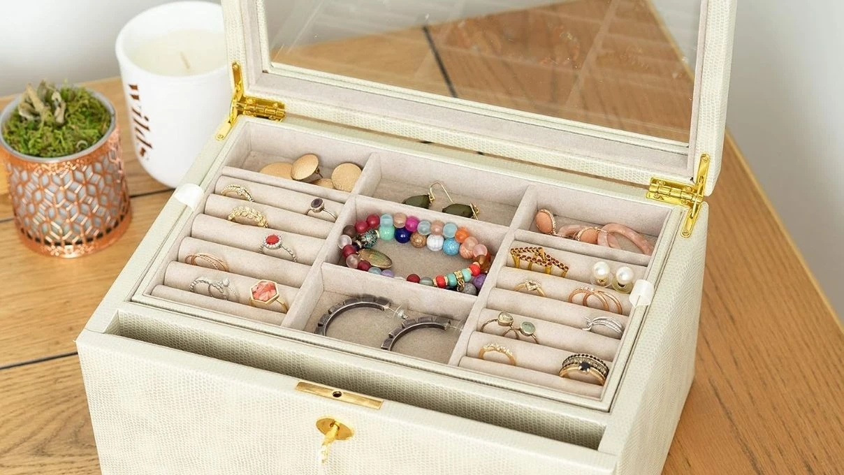 Kadınların altın saklama yöntemleri pes dedirtti! 10 farklı altın saklama yöntemi