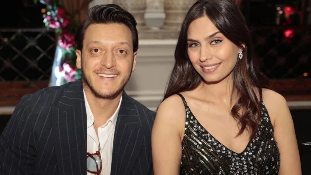 Mesut Özdil’in eşi Amine Gülşe’den anlamlı hareket! 3 çocuklu aileye kucak açtı