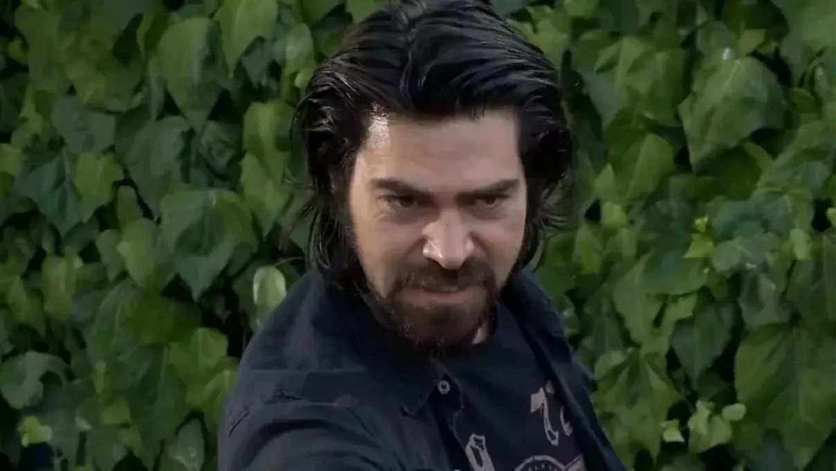 Arka Sokaklar Murat Ateş’e ne oldu? Uğur Pektaş Arka Sokaklara ne zaman veda etti? 4 Arka Sokaklar Murat Ateş’e ne oldu? Uğur Pektaş Arka Sokaklara ne zaman veda etti?