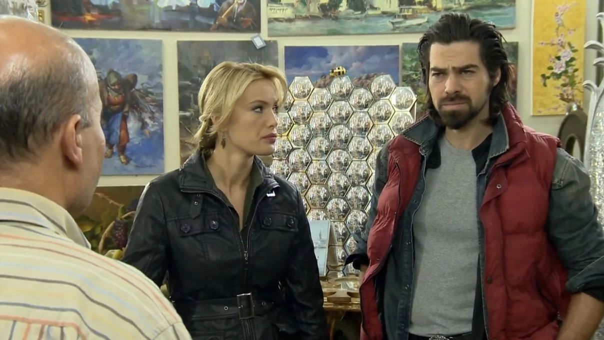 Arka Sokaklar Murat Ateş’e ne oldu? Uğur Pektaş Arka Sokaklara ne zaman veda etti? 6 Arka Sokaklar Murat Ateş’e ne oldu? Uğur Pektaş Arka Sokaklara ne zaman veda etti?