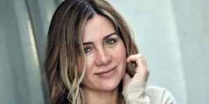 aylacelikinbagdatsarkisinikimeyazdigiortayacikti