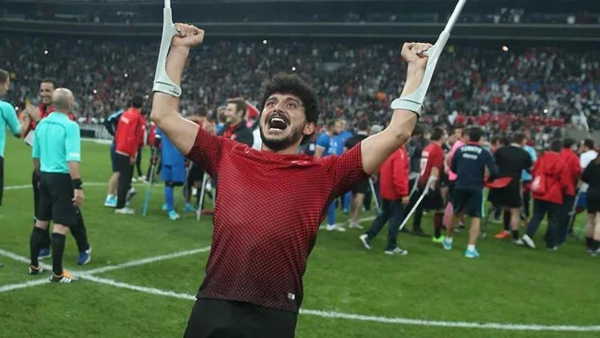 baris tekki tukiyenin ilk bedensel engelli ogretmeni