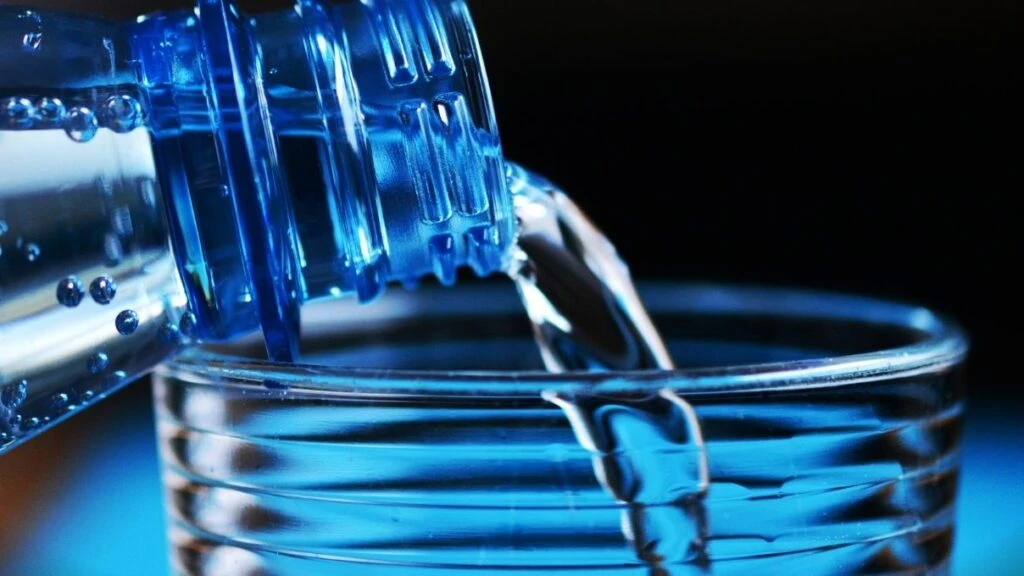 Bebekler soda içebilir mi? Bebeklere iyi gelen soda markaları 2025! 