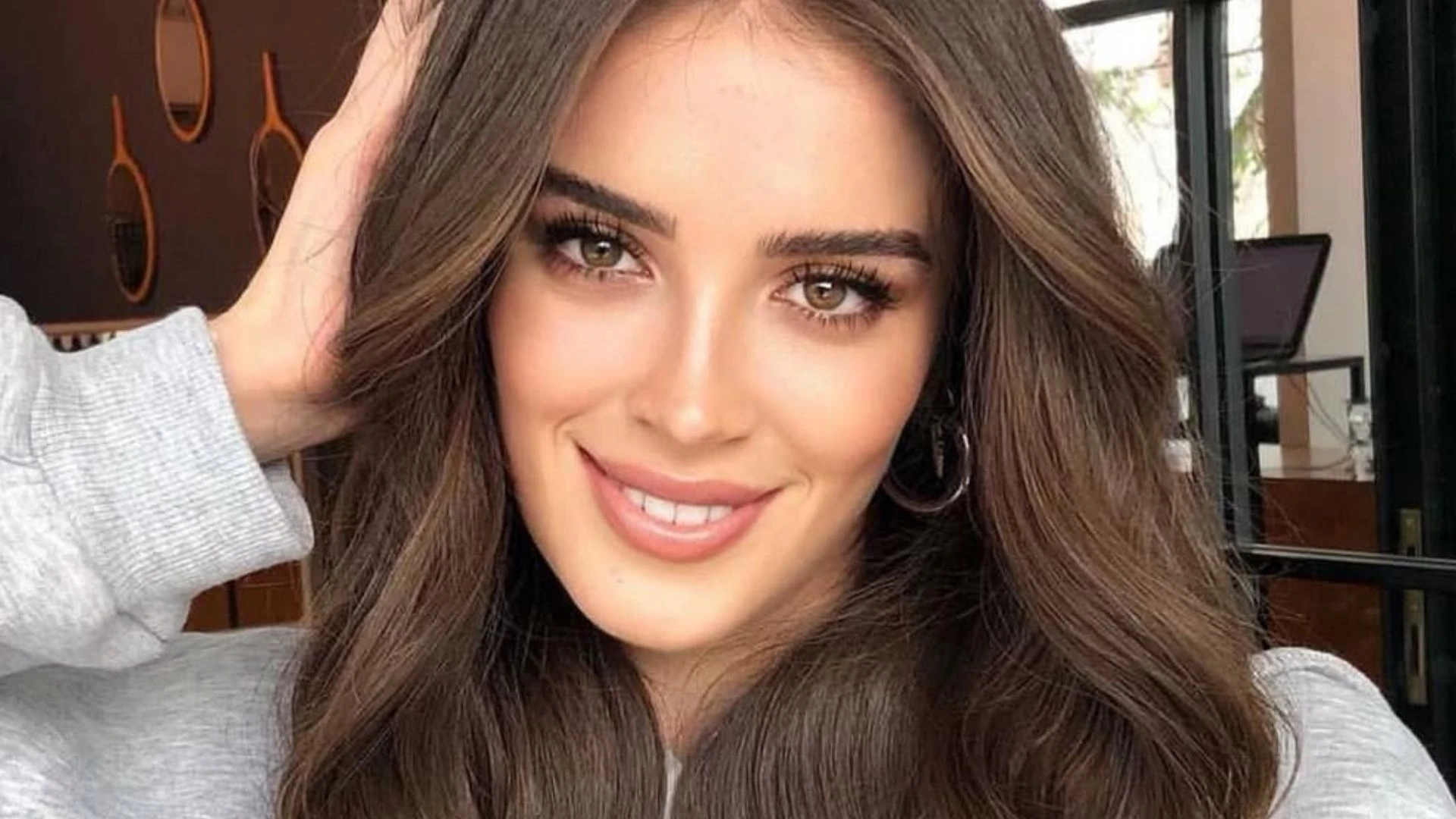berre ozkan kimdir adile filminin hulya kocyigit i berre ozkan kac yasinda 1