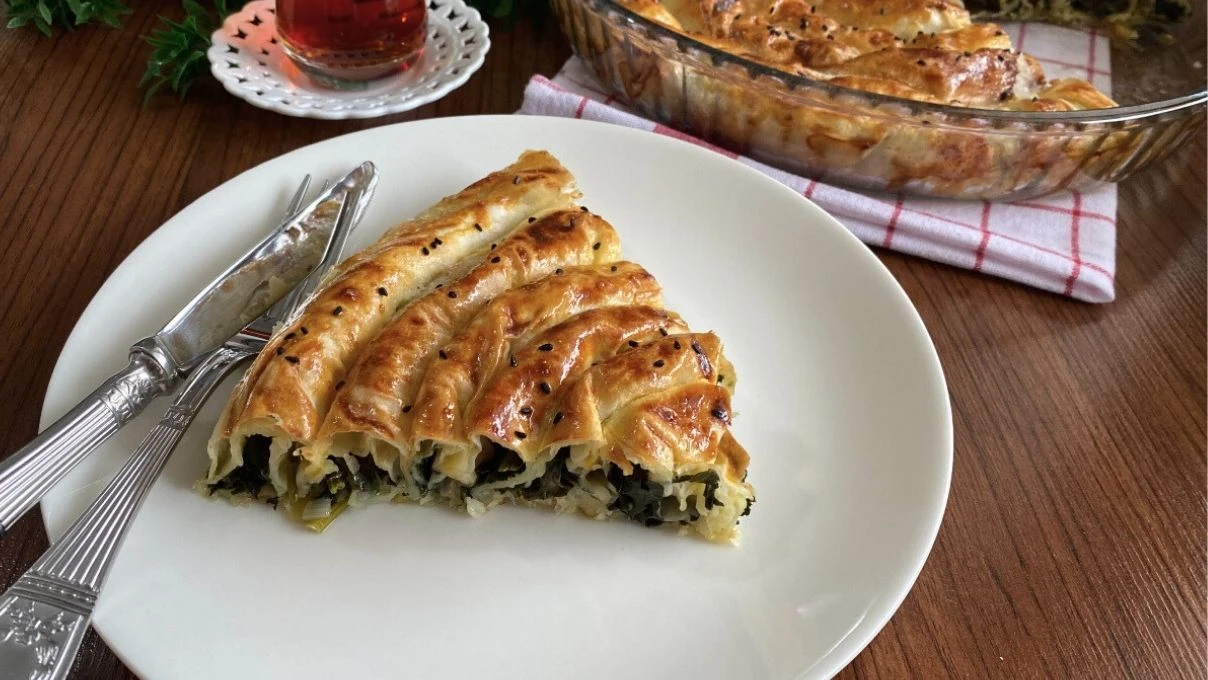 bes cayi icin sipsak borek tarifi el acmasini aratmayacak 3