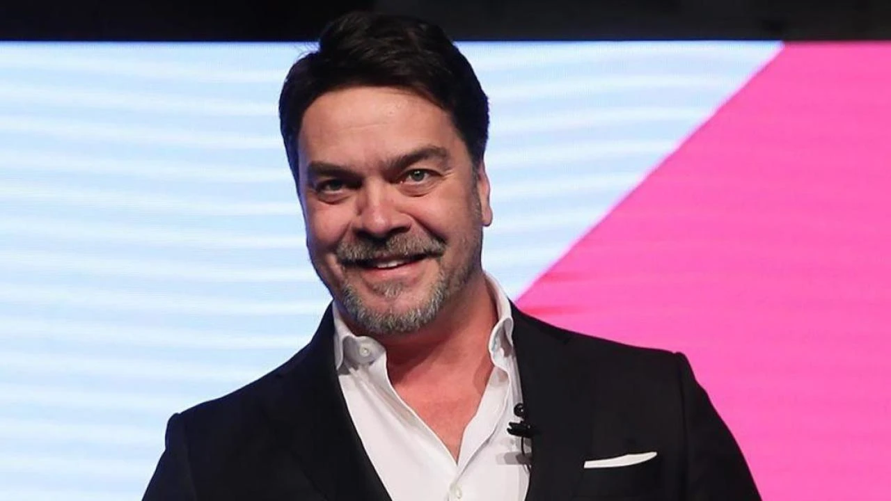 Beyaz'la Joker başvuru nasıl yapılır? Yeni bölüm için geri sayım başladı 9 beyaz show geri mi donuyor beyazit ozturkun yeni programinin adi ve kanali belli 69408be6e9593