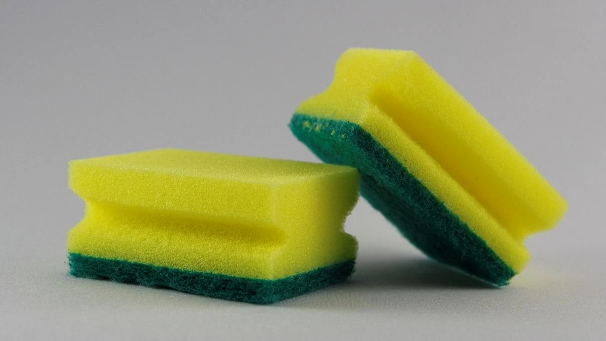 Mutfaklardaki en zehirli malzeme! Bulaşık süngerine dikkat