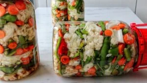 Dünyanın en sağlıklı turşusu! Tarifi bir Anadolu sırrı 13 c509d2d765fe908573e0fe762ef98e53