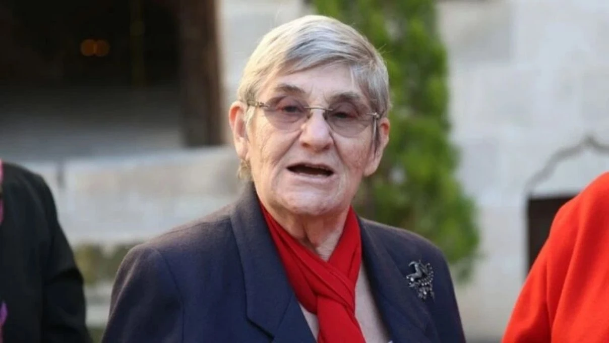 Canan Karatay’ın soyu nereden geliyor? Canan Karatay kimlerdendir? 9 Canan Karatay’ın soyu nereden geliyor? Canan Karatay kimlerdendir?