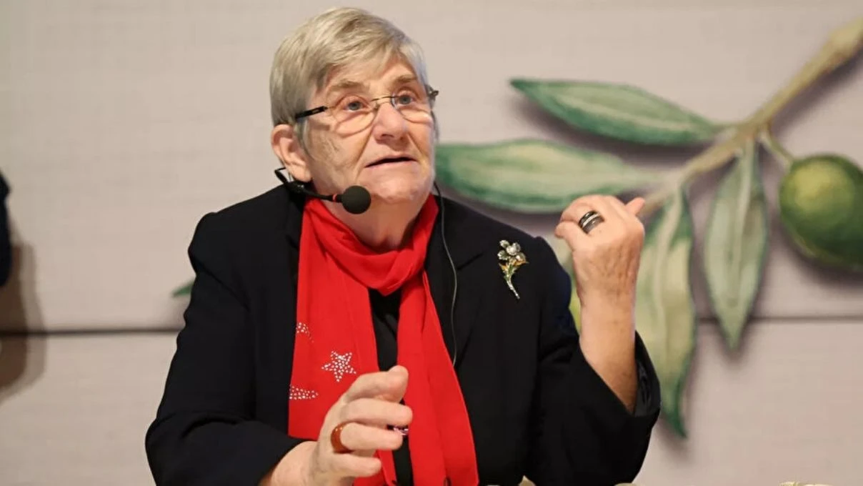 Canan Karatay’ın soyu nereden geliyor? Canan Karatay kimlerdendir? 7 Canan Karatay’ın soyu nereden geliyor? Canan Karatay kimlerdendir?