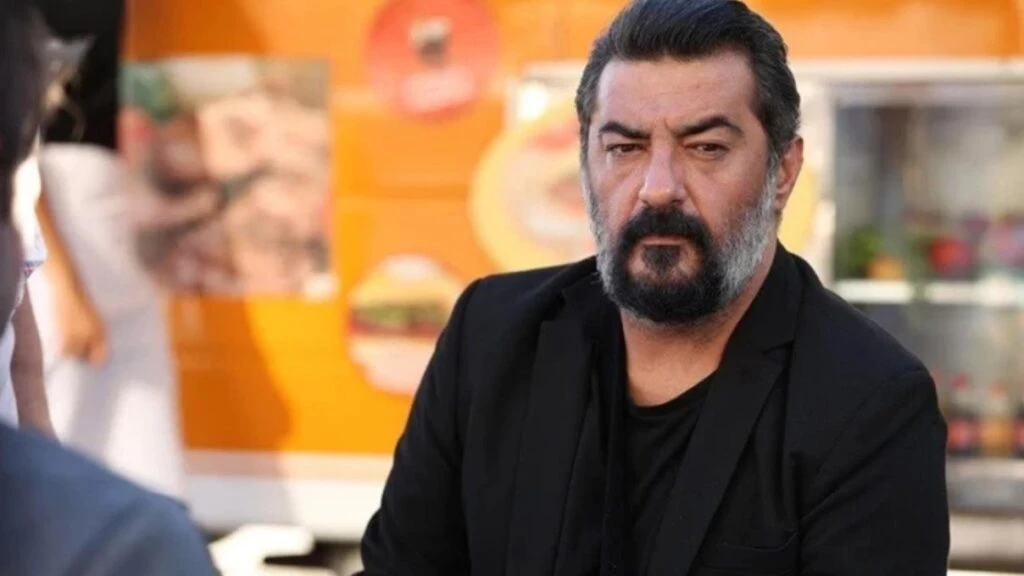 Ünlü oyuncu Celil Nalçakan trafik kazası geçirdi! Sosyal medyasından duyurdu