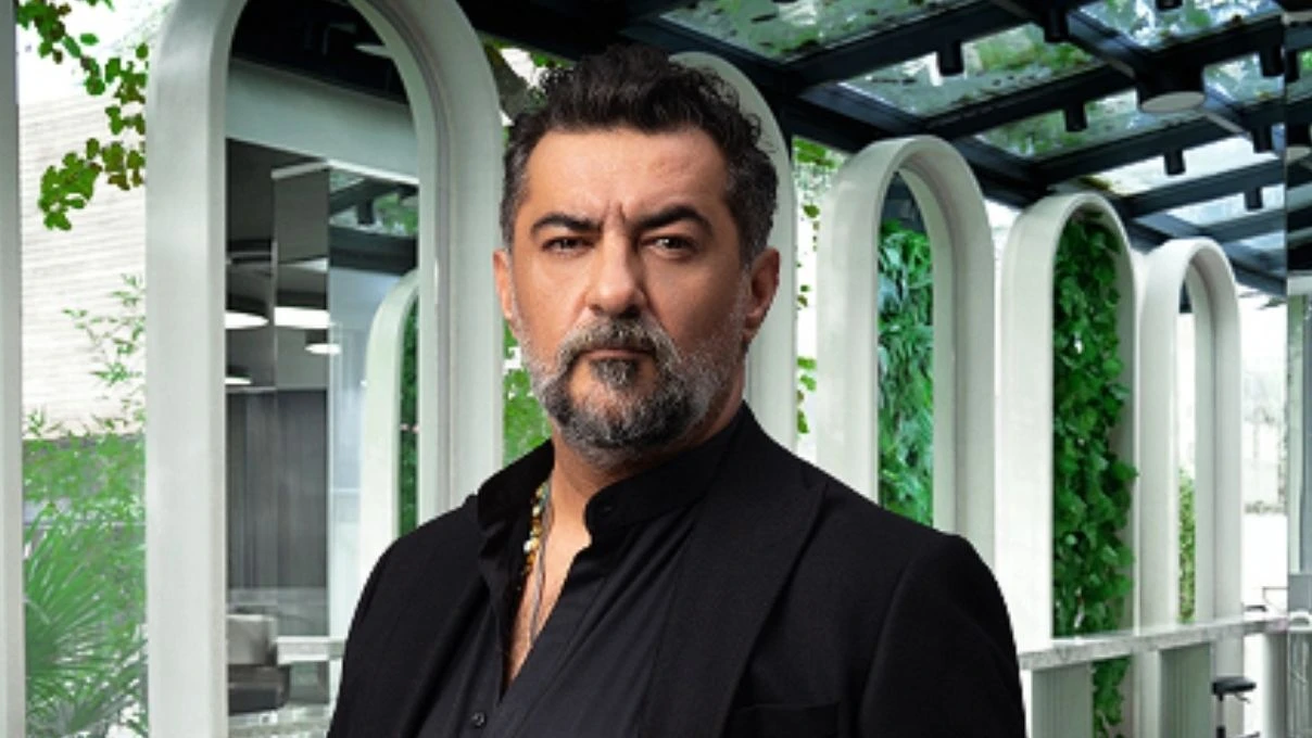 Ünlü oyuncu Celil Nalçakan trafik kazası geçirdi! Sosyal medyasından duyurdu