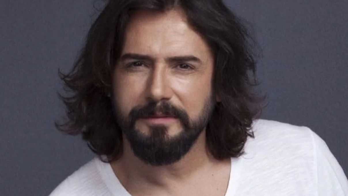 Cem Uçan kimdir kaç yaşında? Cem Uçan kimle evli? 7 Cem Uçan kimdir kaç yaşında? Cem Uçan kimle evli?