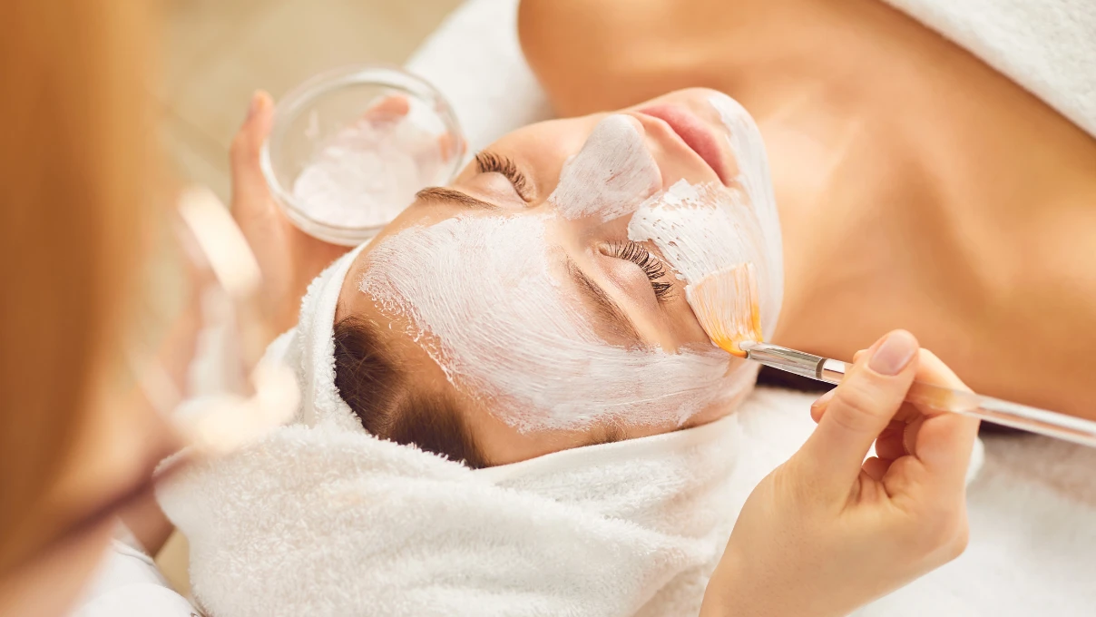 Kadınlar bu ay en çok gözenek küçülten markaları aradı! 7 cilt bakimi 5 3