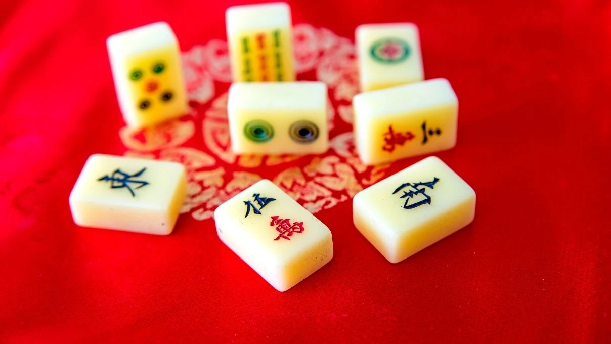 Çin okeyi nedir nasıl oynanır? Çin okeyi taşları nereden alınır? 8 Çin okeyi nedir nasıl oynanır? Çin okeyi taşları nereden alınır?