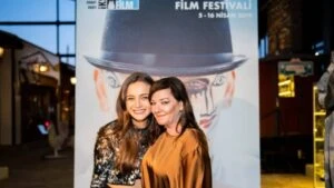 damla sonmez Lynne Ramsay ile 2025 cannes film festivalinde