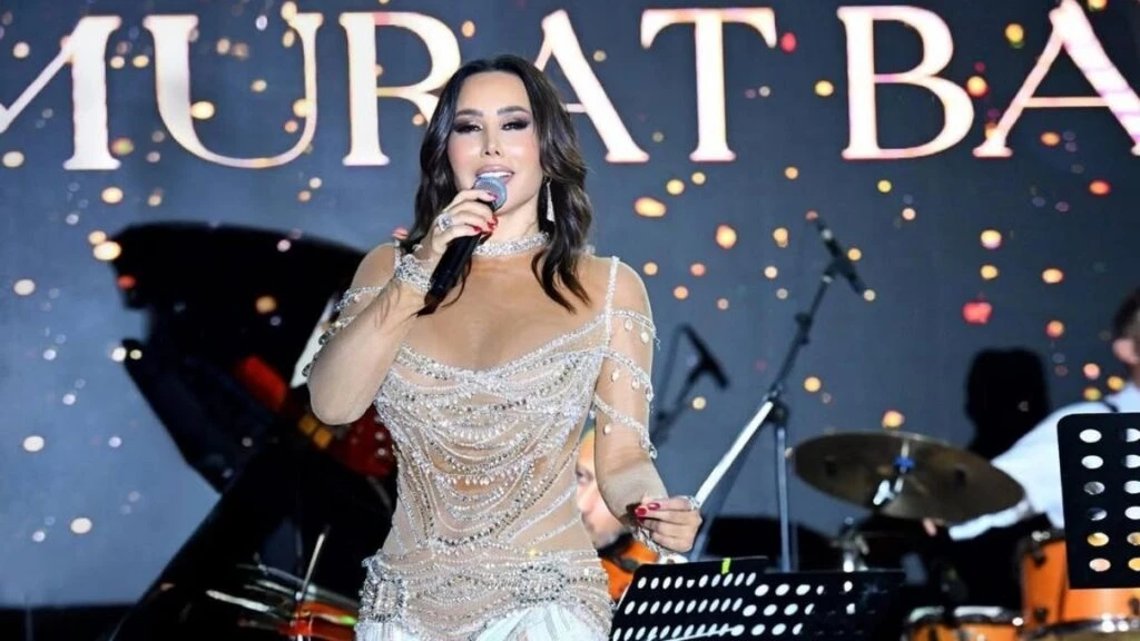 Asena, uzun bir aranın ardından sahnelere geri dönmüştü! İmalı paylaşımı olay oldu
