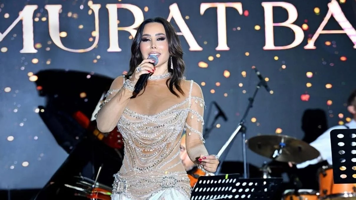 Asena, uzun bir aranın ardından sahnelere geri dönmüştü! İmalı paylaşımı olay oldu