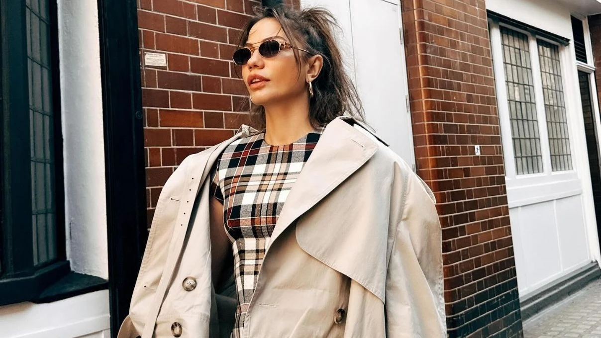 Demet Özdemir’in Eşref Rüya dizisinde seslendirdiği “ Ah Yar ” şarkısı rekor kırdı! Müzik listelerini salladı! 5 demet ozdemir ah yar sarkisi dinlenme rekoru kirdi