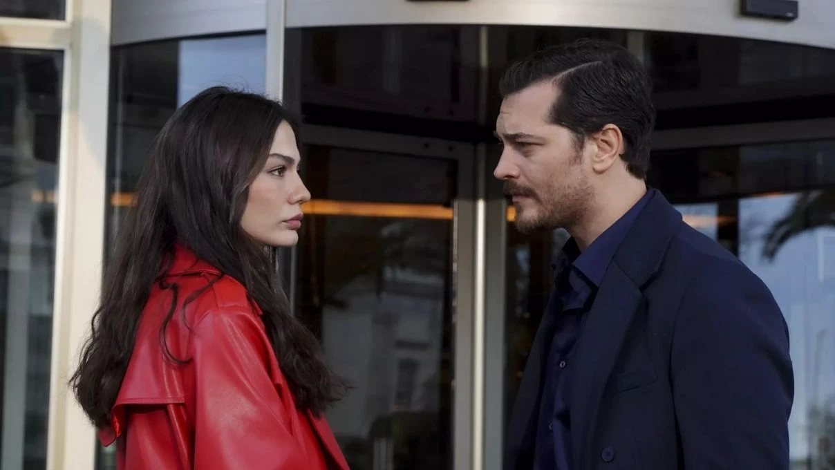 demet ozdemir esref ruya dzisi oyunculari hakkinda konustu