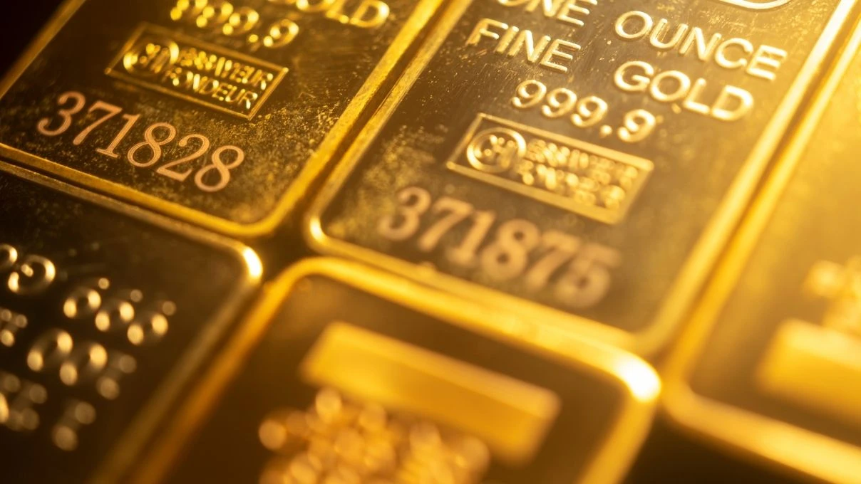 Kadınların en çok merak ettiği: Döviz ve altın birikimi nasıl yapılır? 