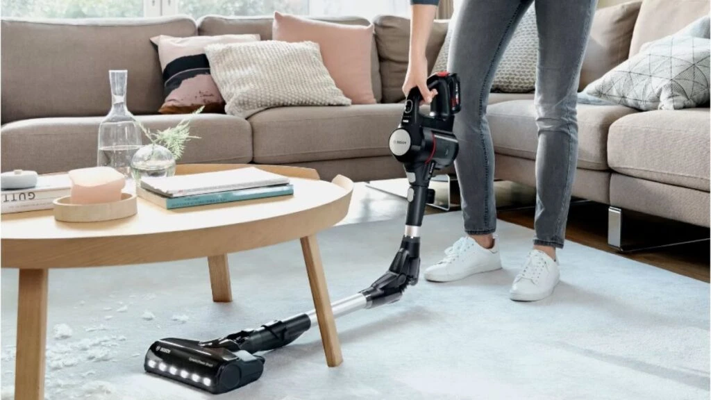 Dünyanın en iyi emiş gücüne sahip dikey elektrikli süpürge markalar 2025!