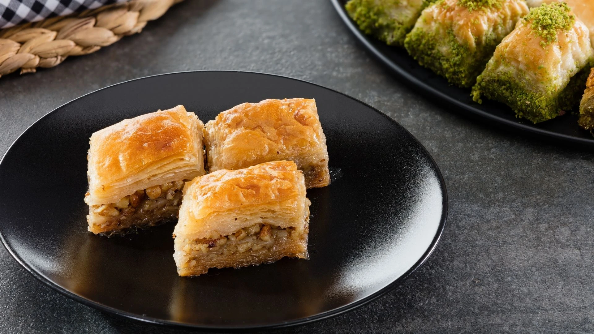 dunyanin en zahmetsiz baklavasi 10 dakikada sipsak tarif 4