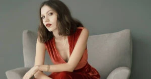 Sosyal medya fenomeni Duygu Özaslan'ın sözlerine tepki yağıyor! Çocuk mu köpek mi? sorusu ortalığı karıştırdı 5 duygu ozaslan 834 body