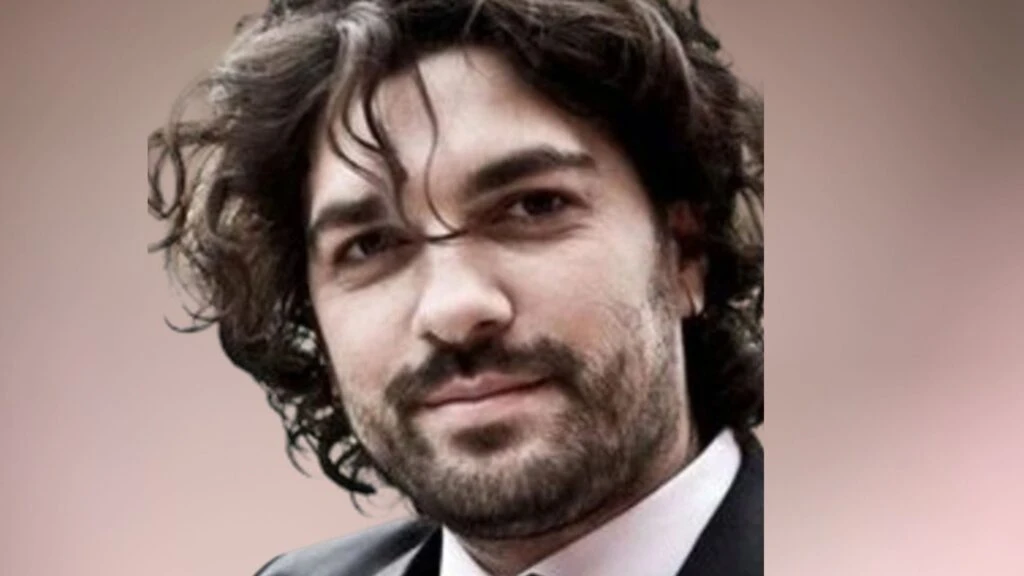 emre izer kimdir emre izer kac yasinda ve ne is yapar 1