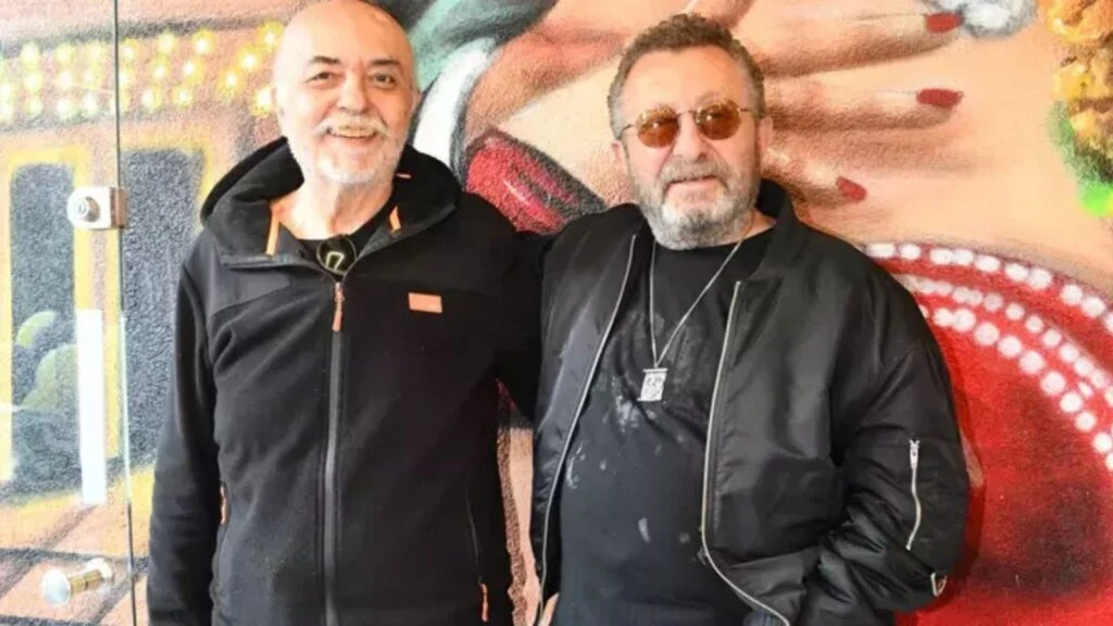 Usta oyuncu Erkan Can ticarete atıldı! Restoran açılışına ünlü isimler akın etti