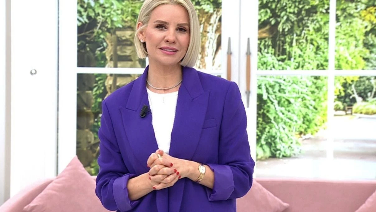 esra erol ne zaman basliyor 2025 esra erol da programi yeni sezon tarihi belli oldu mu bugun var mi 3