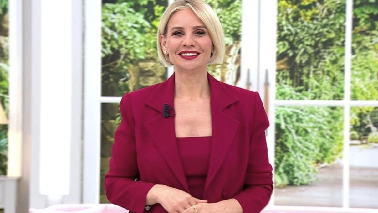 esra erol ne zaman basliyor 2025 esra erol da programi yeni sezon tarihi belli oldu mu bugun var mi 4