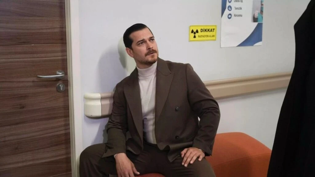 Çağatay Ulusoy Eşref Rüya'dan ayrılıyor mu?