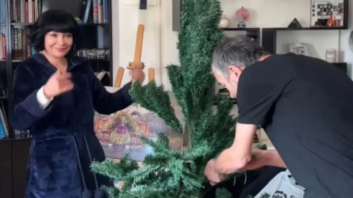 Evrim Akın'ın sevgilisi kimdir? Evrim Akın'ın sevgilisi kimin babası? 8 Evrim Akın'ın sevgilisi kimdir? Evrim Akın'ın sevgilisi kimin babası?