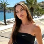 Fahriye Evcen katıldığı bir davette gösterdiği fotoğraf ile gündem oldu