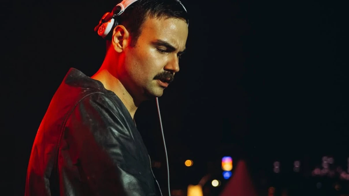 Faruk Sabancı bir haftada iki ödül birden aldı! Yılın En İyi DJ'i 5 faruk sabanci 3