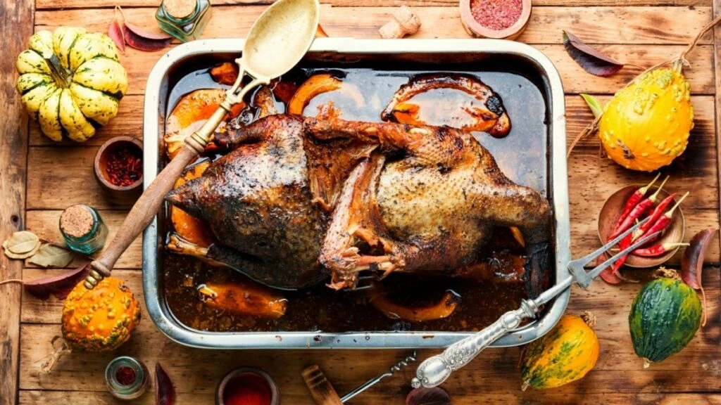 Fırında kaz nasıl yapılır? Çıtır deri + sulu et sırrı!