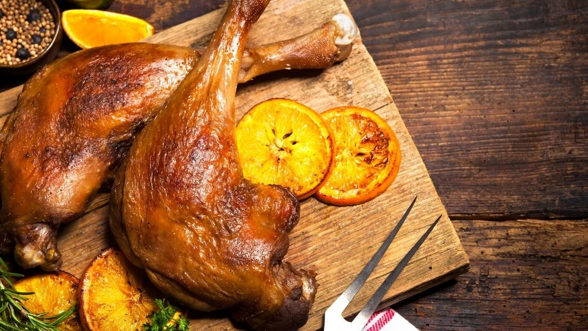 Fırında kaz nasıl yapılır? Çıtır deri + sulu et sırrı!