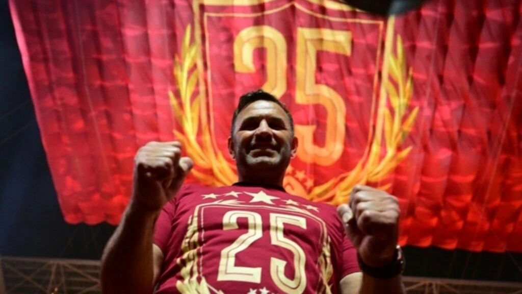 Yasemin Sakallıoğlu Galatasaray şampiyonluk kutlamalarının sunuculuğunu yapacak! 