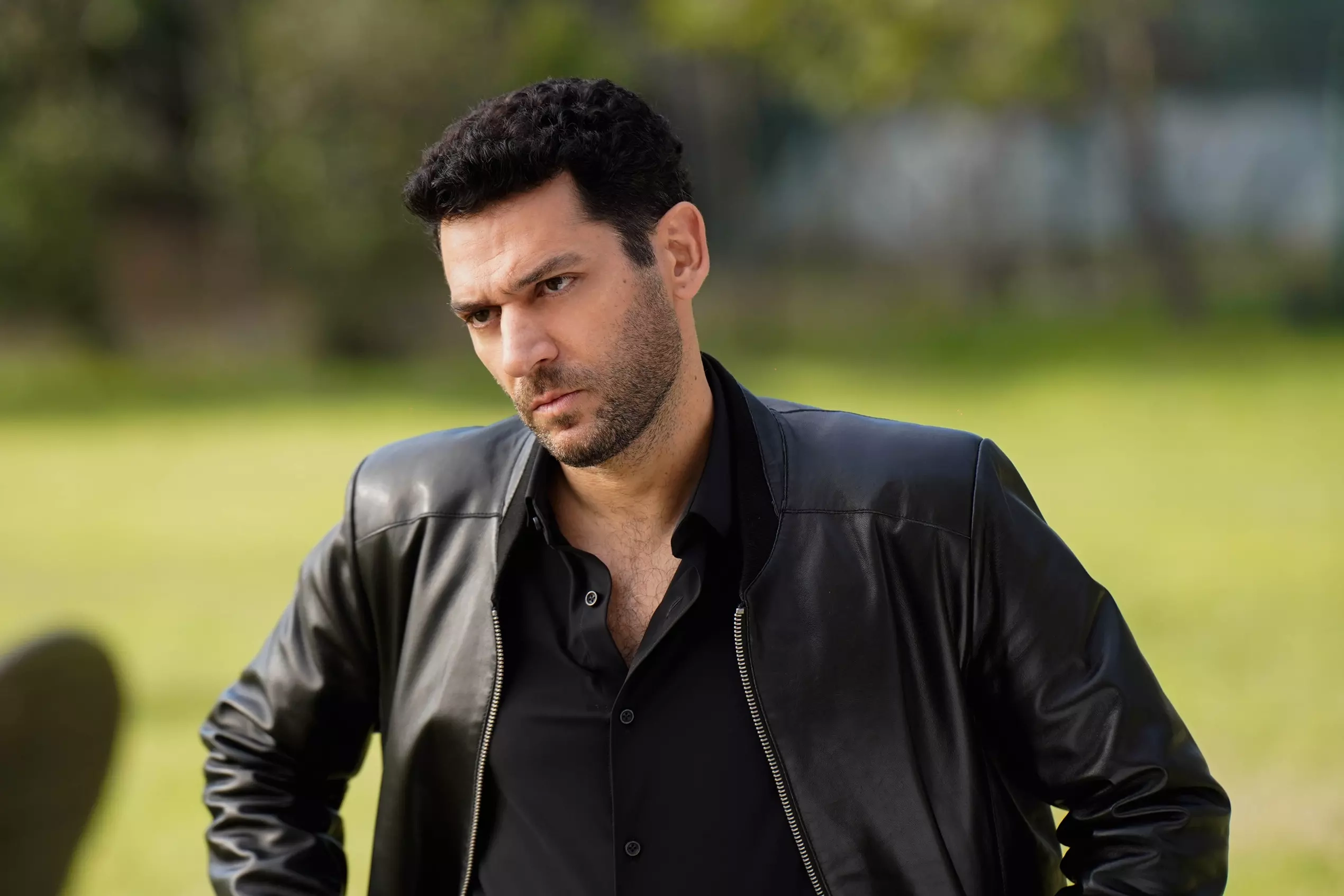 Güller ve Günahlar 5. bölümde Berrak kendini mi vuruyor? Güller ve Günahlar 5. bölüm 2. tanıtımı yayınlandı 5 guller ve gunahlar 1 1